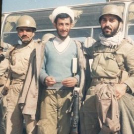 شوخی با مادر در سیره شهید علی سیفی شوخی با مادر در سیره شهید علی سیفی